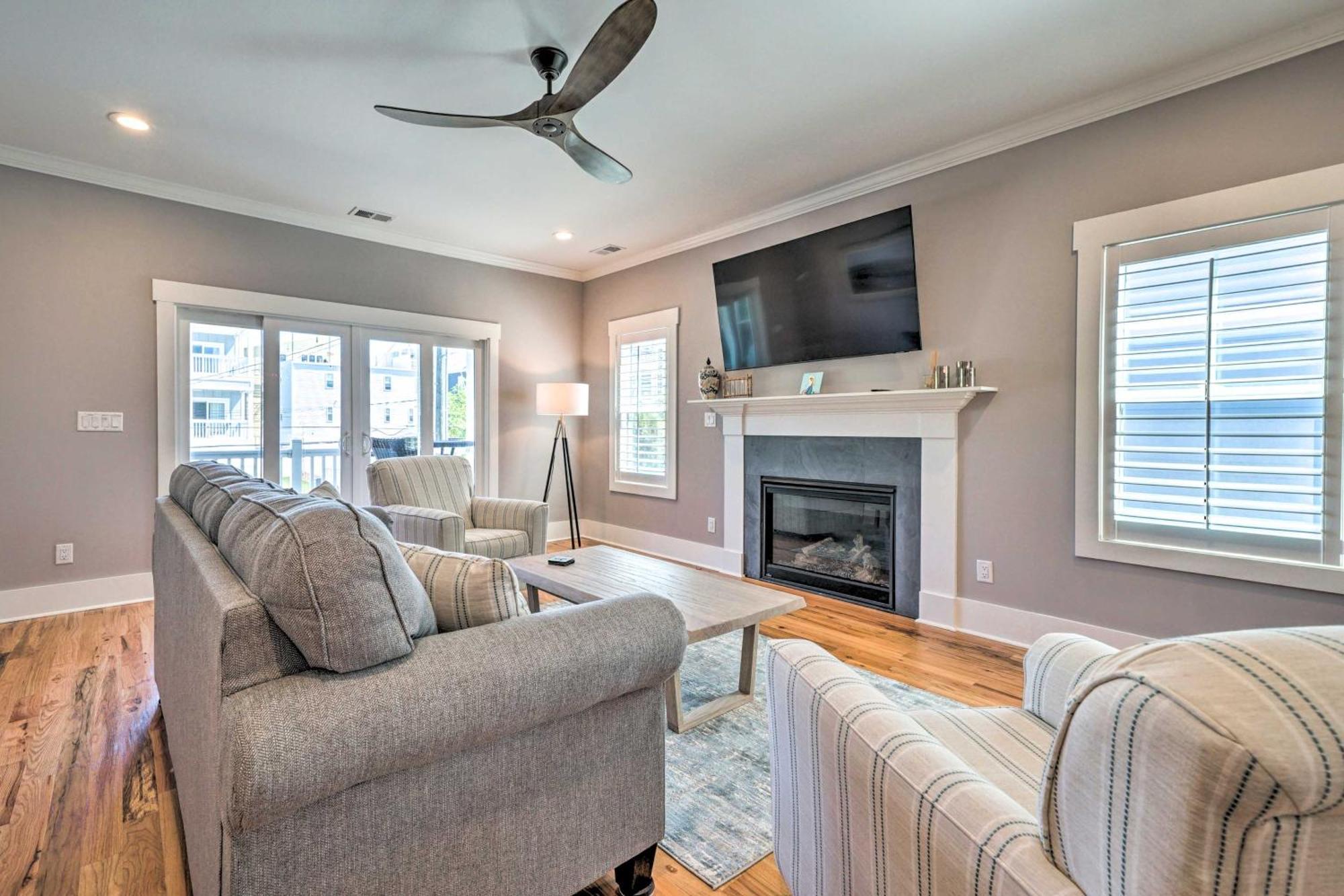 Bright Coastal Abode With Porch And Beach Access! Carolina Beach Exteriör bild