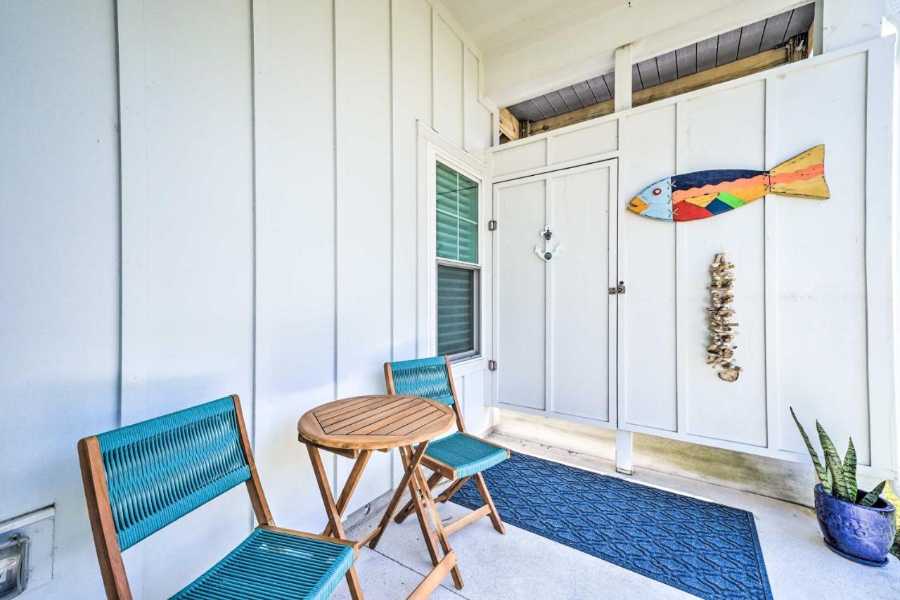 Bright Coastal Abode With Porch And Beach Access! Carolina Beach Exteriör bild