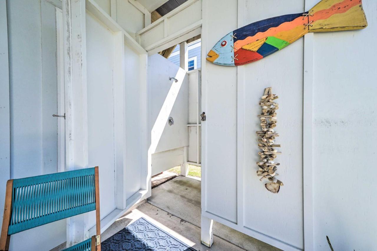 Bright Coastal Abode With Porch And Beach Access! Carolina Beach Exteriör bild